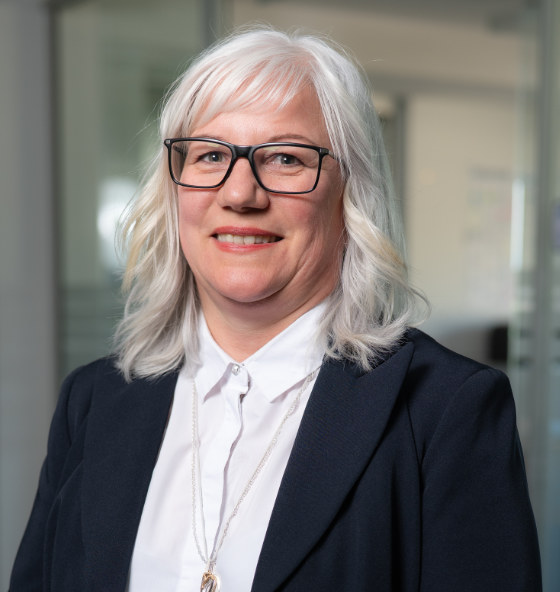 Porträt von B. Klos, Betriebswirtschaftliche Dienstleistungen